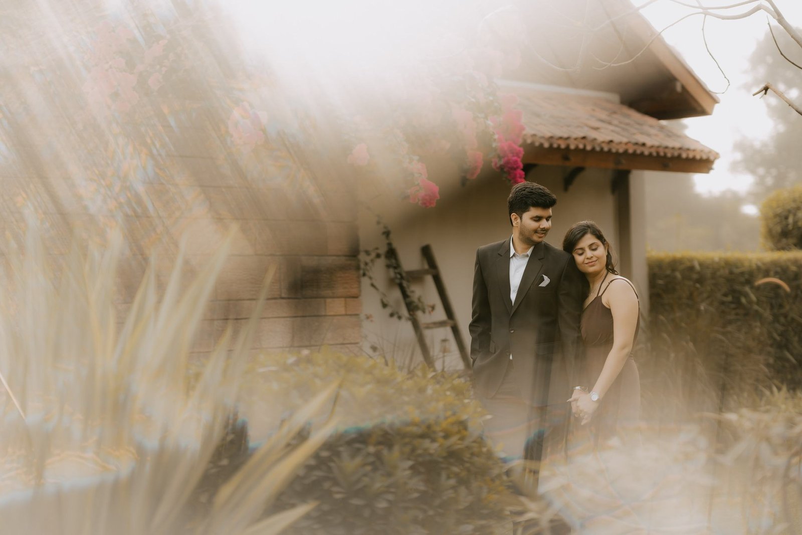 Abhi and Rima photography by Flash Studio