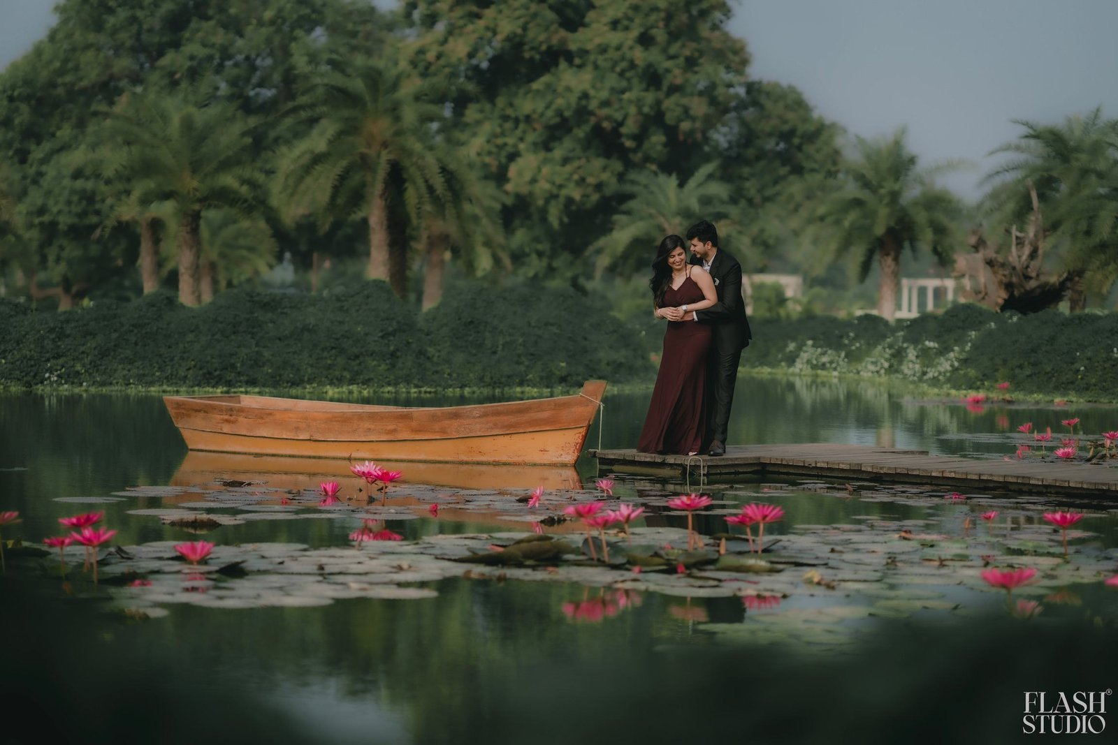 Abhi and Rima photography by Flash Studio