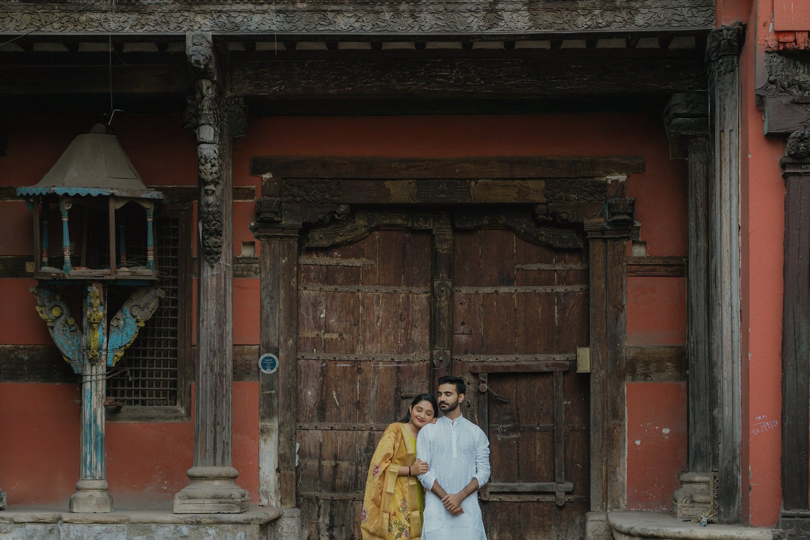 Jigar and Ami photography by Flash Studio