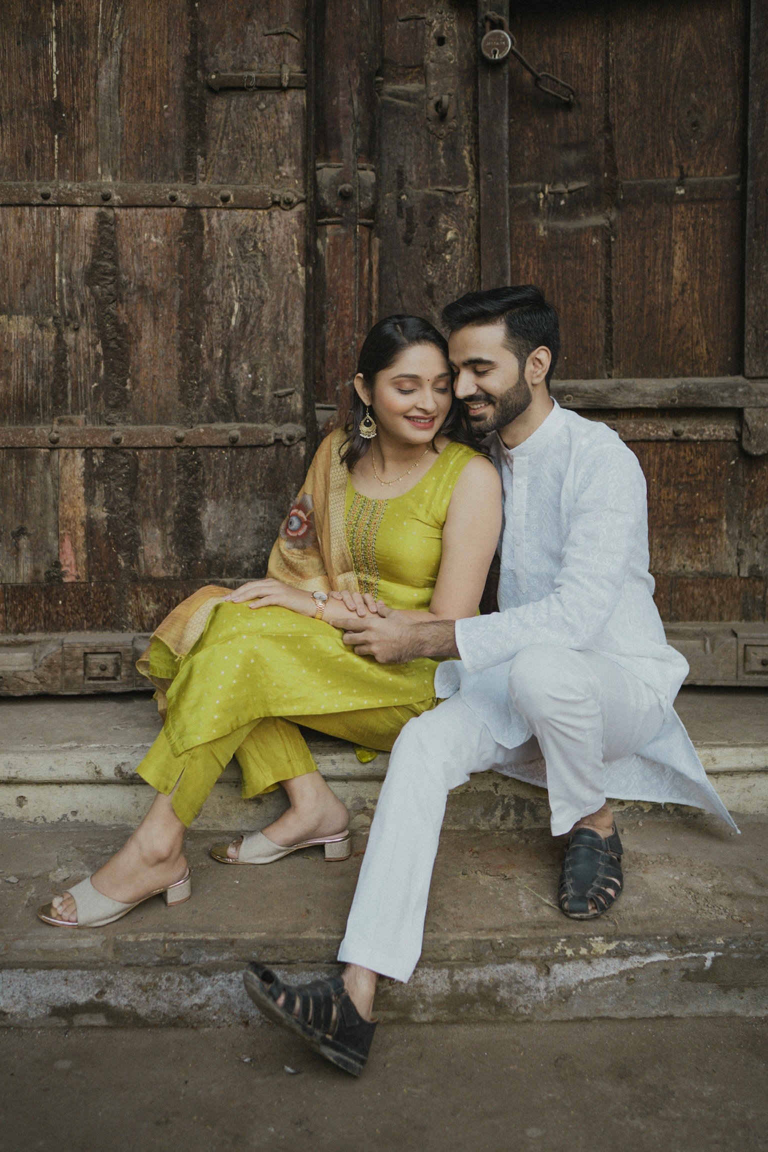 Jigar and Ami photography by Flash Studio