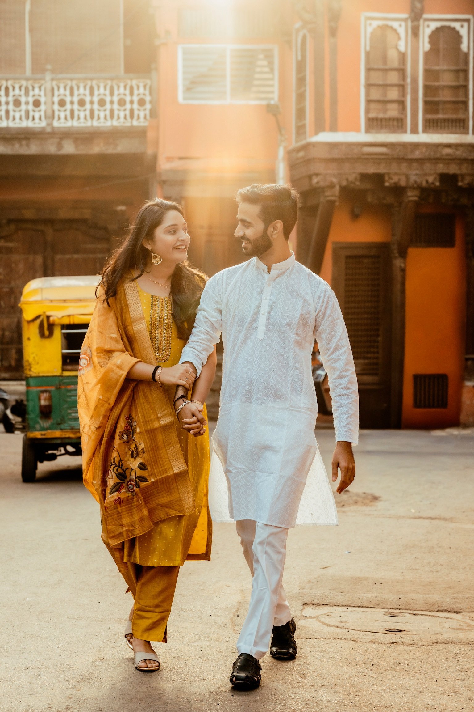 Jigar and Ami photography by Flash Studio